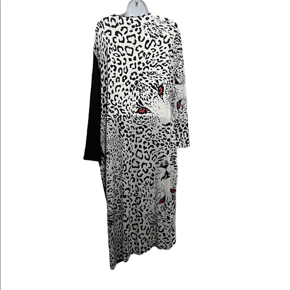 Deep V Neck Leopard Dress - Picture 2 of 2